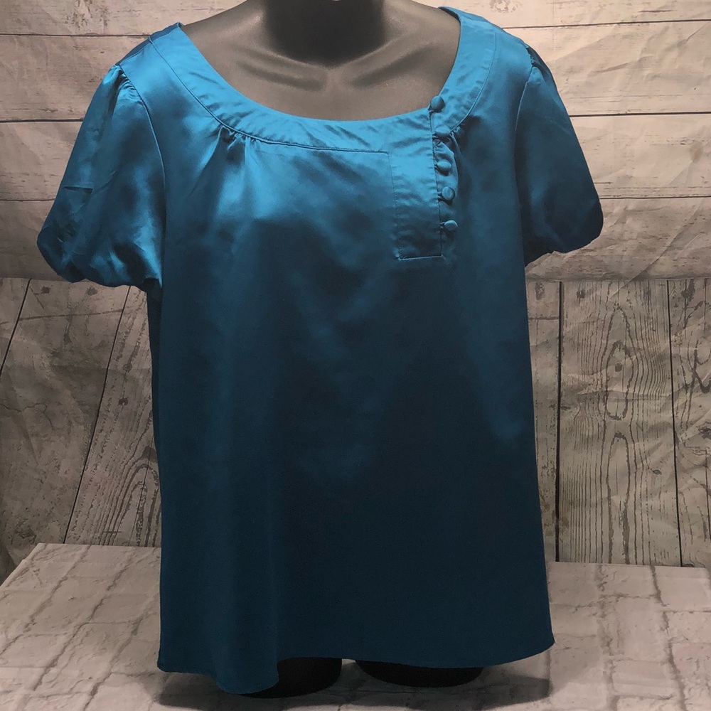 Silky 👸🏻 Top